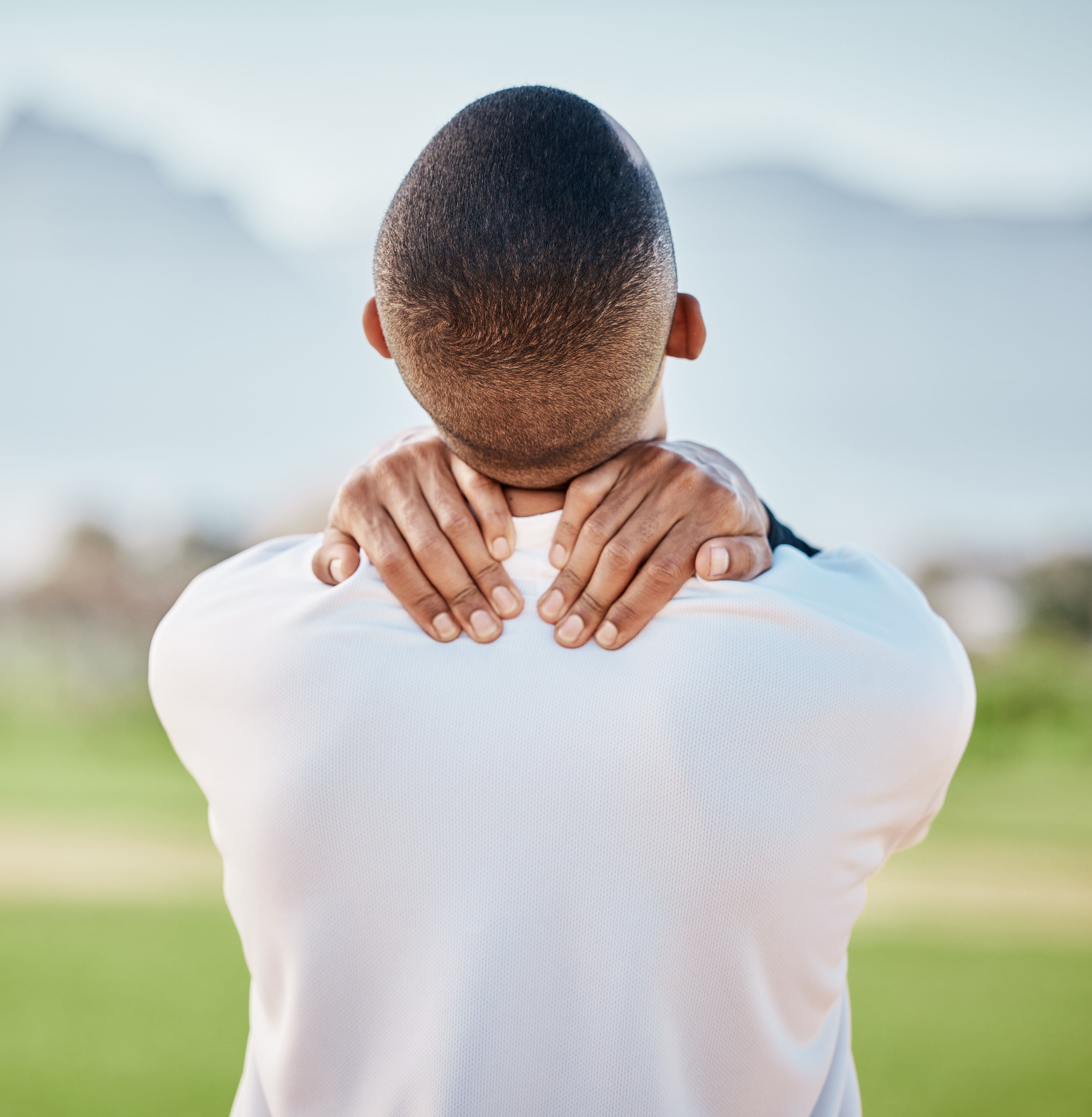 Image showing man with neck pain